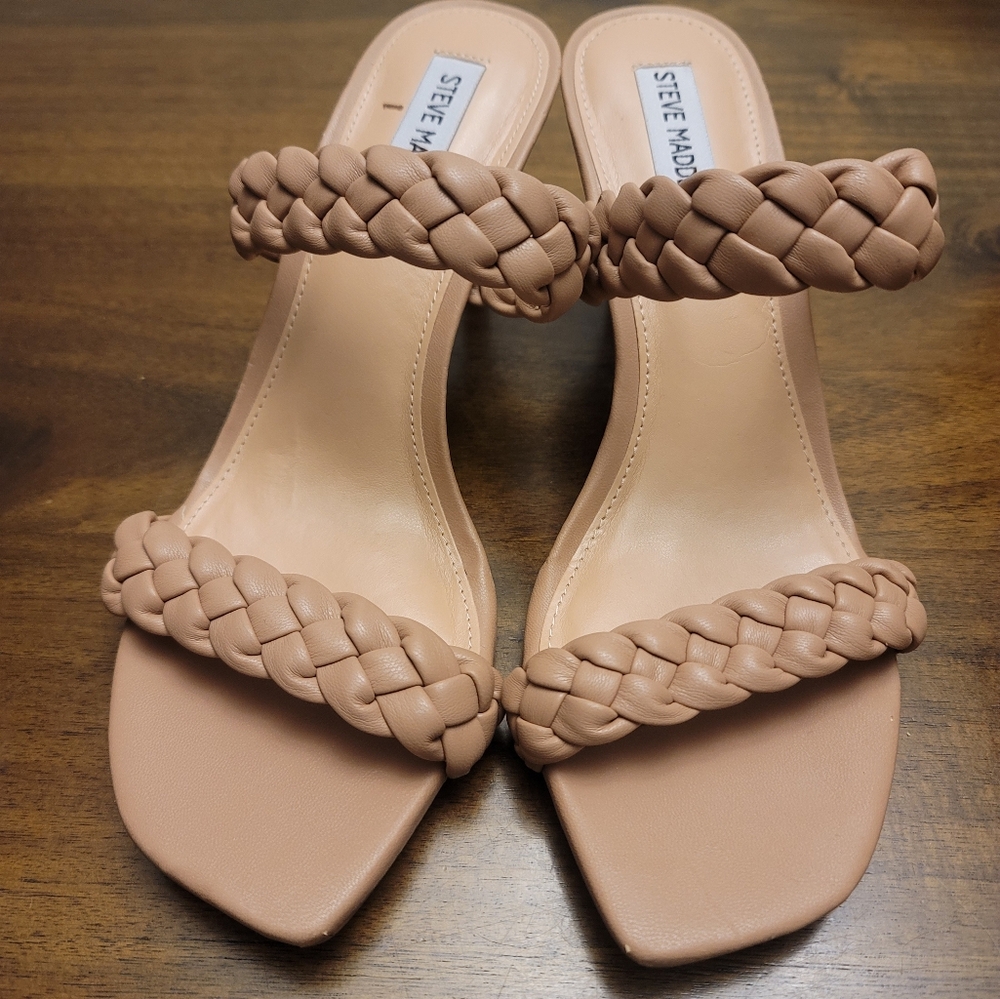 STEVE MADDEN Pump